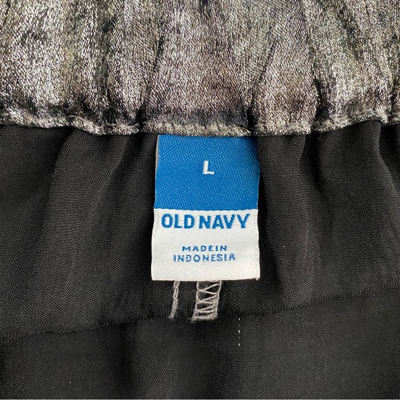 Old Navy Pasha Silver Metallic Midi Skirt - Picture 6 of 8